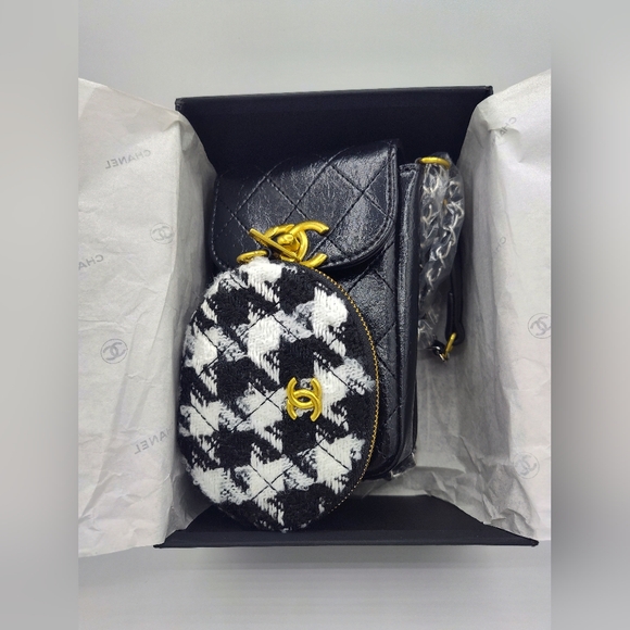 CHANEL Makeup Quilted Mini Crossbody iPhone  Phone Pouch Tweed Coin Case NIB - Picture 2 of 12